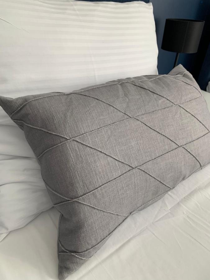 Hotel Coliber Klobuck Екстериор снимка
