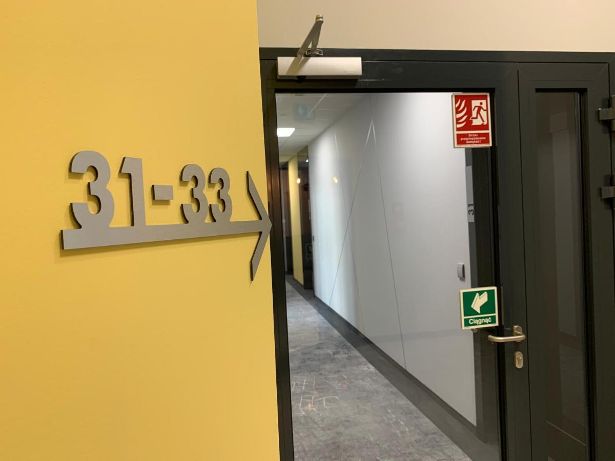 Hotel Coliber Klobuck Екстериор снимка