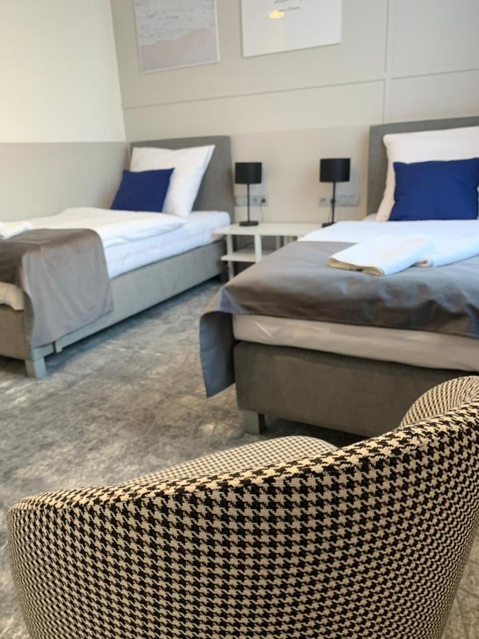 Hotel Coliber Klobuck Екстериор снимка