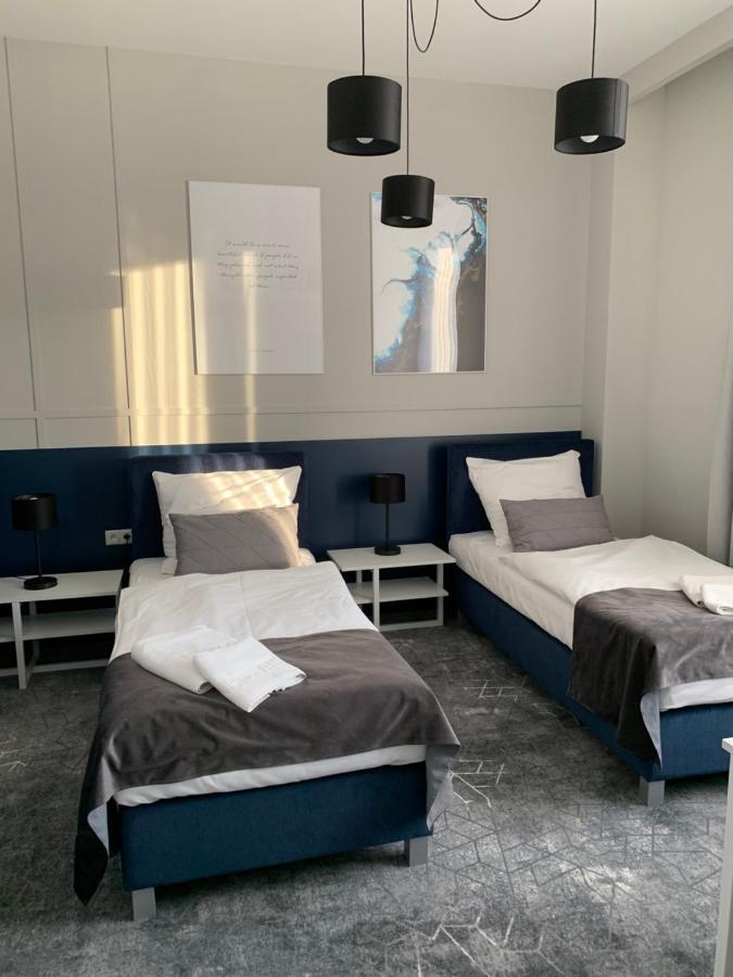 Hotel Coliber Klobuck Екстериор снимка