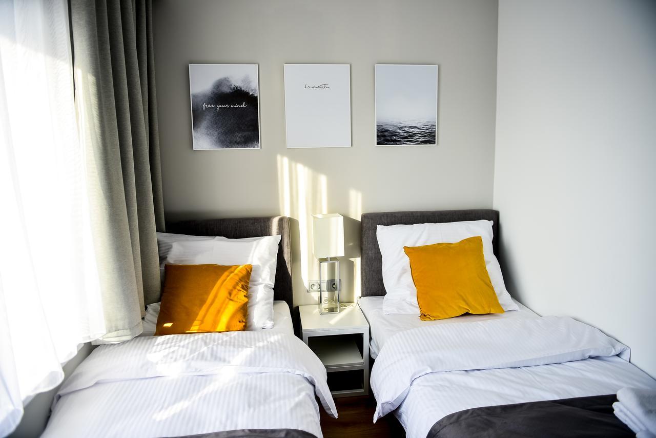Hotel Coliber Klobuck Екстериор снимка