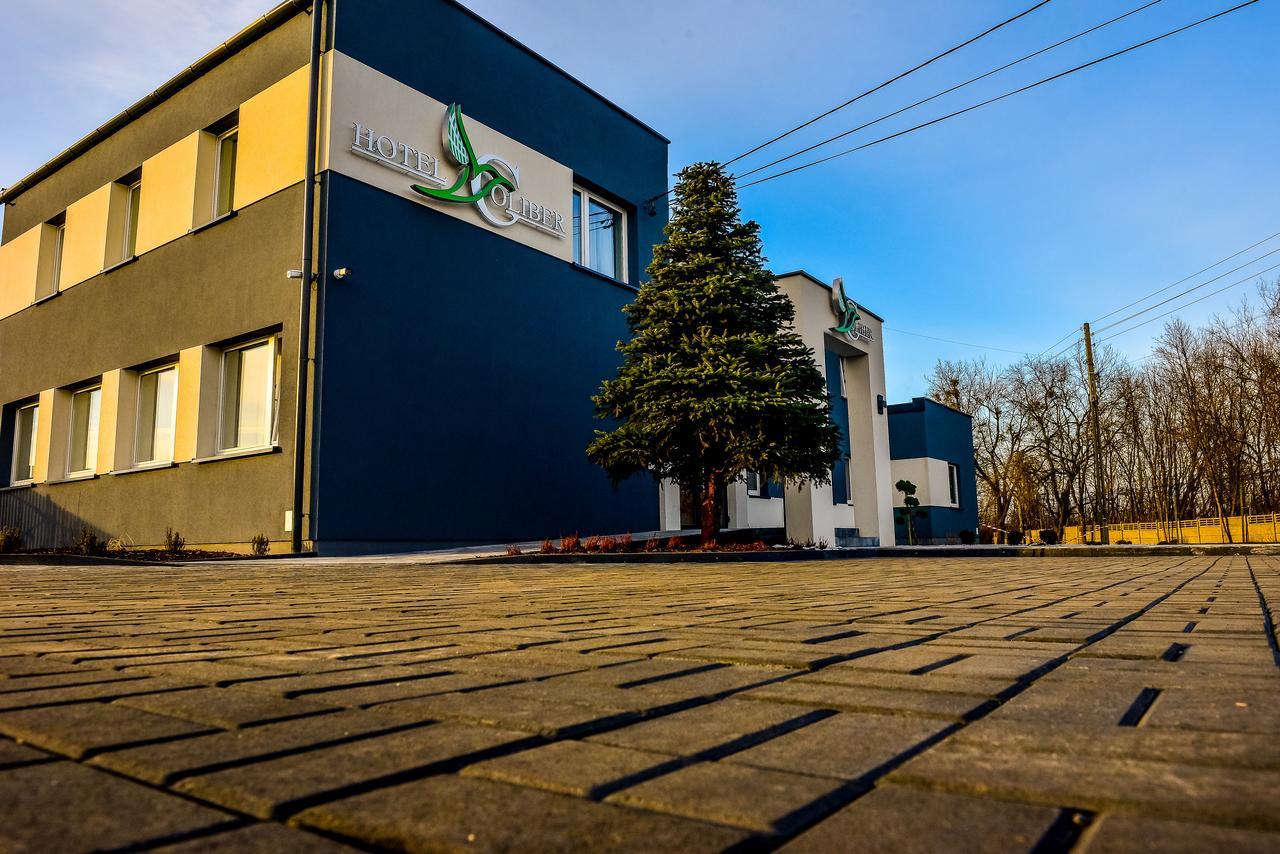 Hotel Coliber Klobuck Екстериор снимка