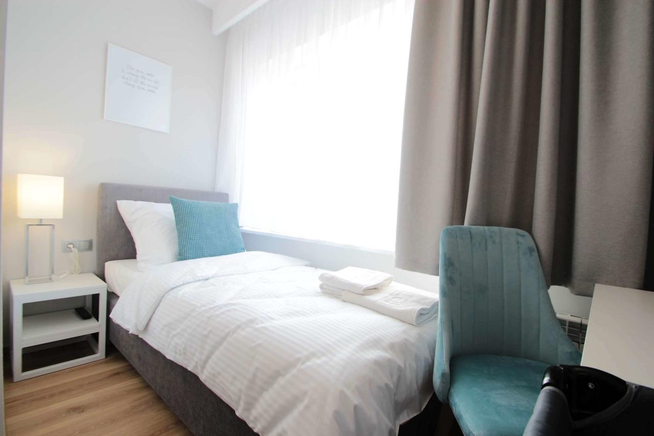 Hotel Coliber Klobuck Екстериор снимка